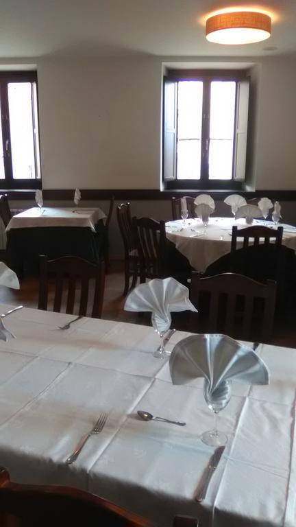 El Albergue Covaleda Buitenkant foto